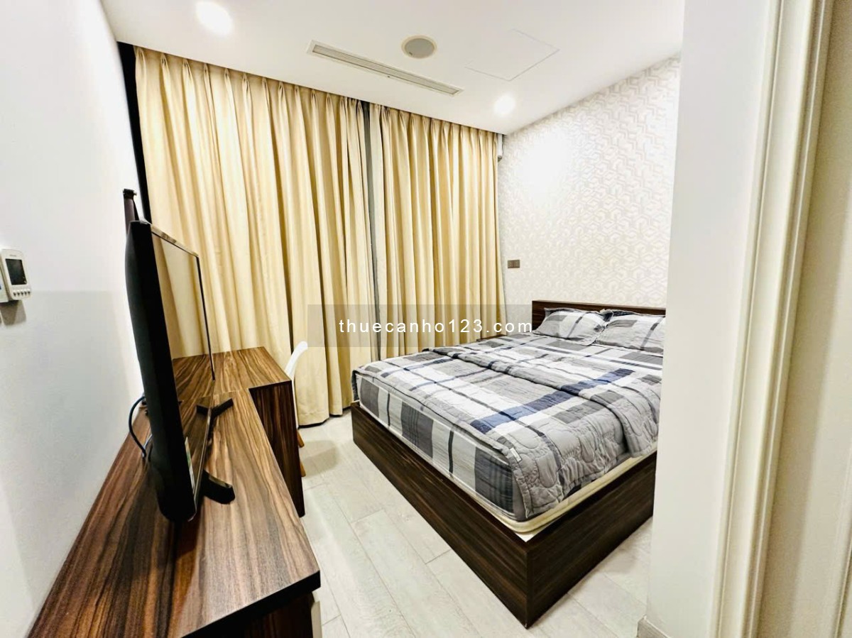 Cho thuê căn hộ 2PN, 2WC, 24 triệu, 70m2 tại Vinhomes Golden River Ba Son, Q1, HCM