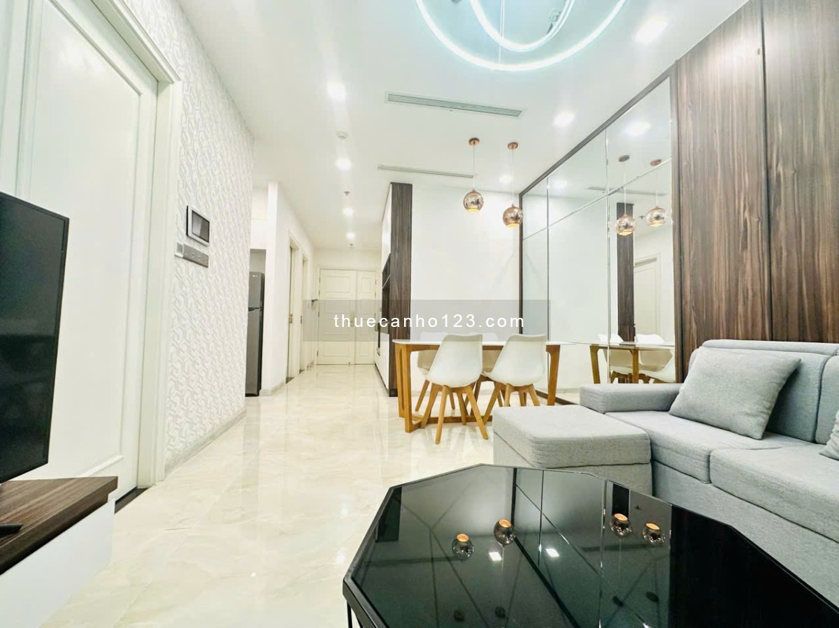 Cho thuê căn hộ 2PN, 2WC, 24 triệu, 70m2 tại Vinhomes Golden River Ba Son, Q1, HCM