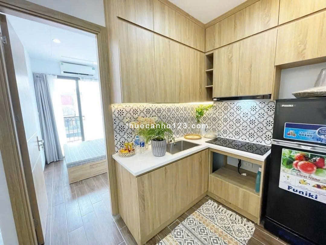 Trống lại siêu phẩm 2 Phòng Ngủ ban công gần ĐH NTT, TDT, RMIT, gần SC Vivo, Cresent Mall, Lotte