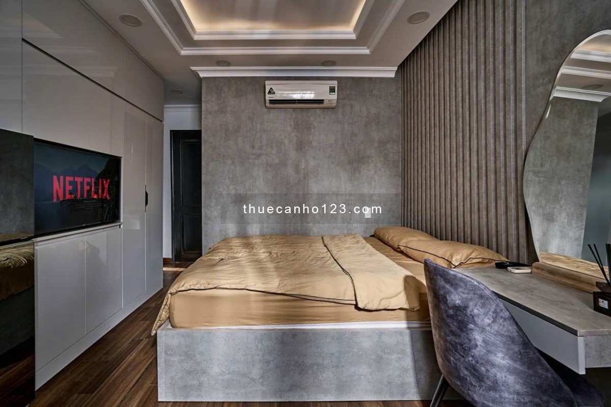 Căn hộ có ban công decor xịn xò tone đen xám, nội thất mới 100%. Đường Cách Mạng Tháng Tám