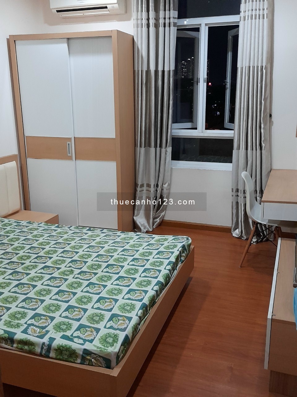 Him lam RiverSide Quận 7. Diện tích: 78m2. Giá thuê: 14tr/tháng ( Full Nội Thất)