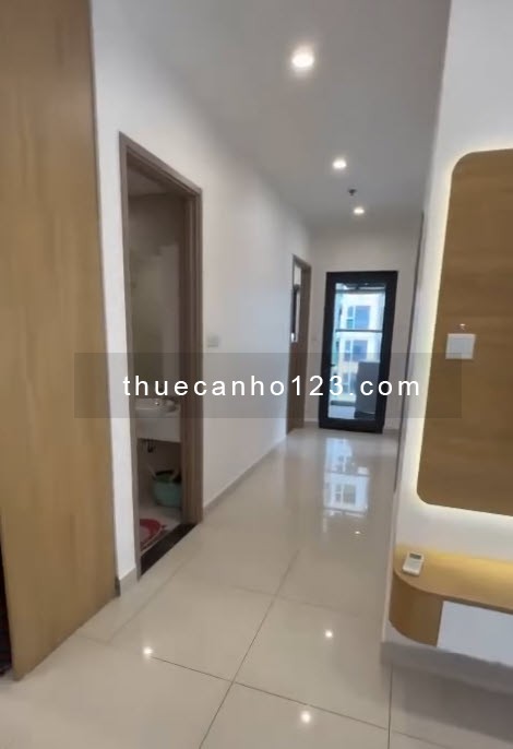 Cho thuê căn hộ 3 phòng ngủ tại Vinhomes Smart City – S301, tầng 27