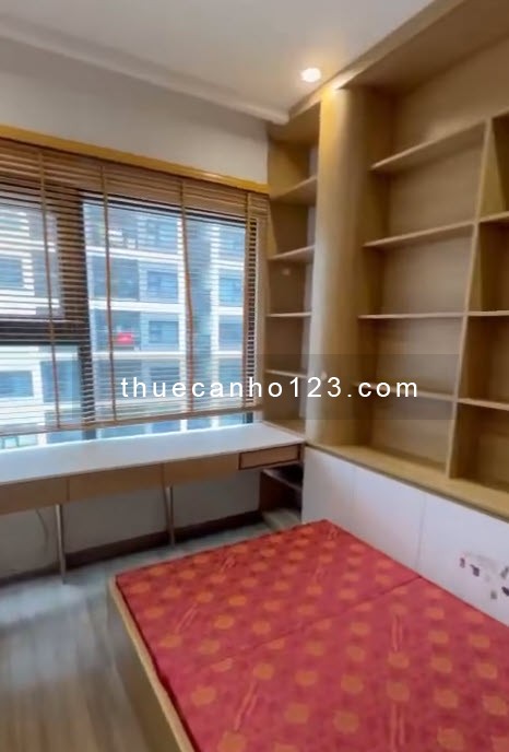 Cho thuê căn hộ 3 phòng ngủ tại Vinhomes Smart City – S301, tầng 27