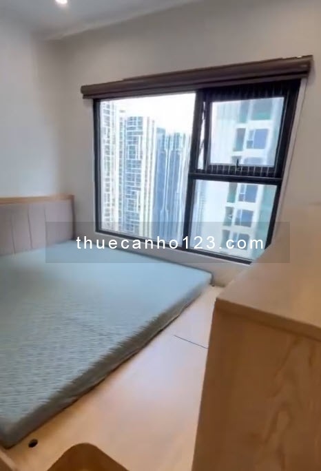 Cho thuê căn hộ 3 phòng ngủ tại Vinhomes Smart City – S301, tầng 27