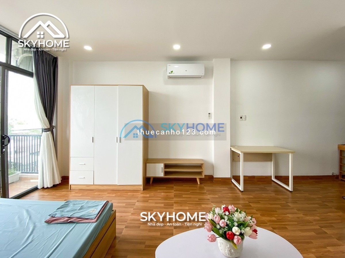 Phòng studio ban công - Gần Lotte Mart, thoáng mát, Ở được liền, Quận 7