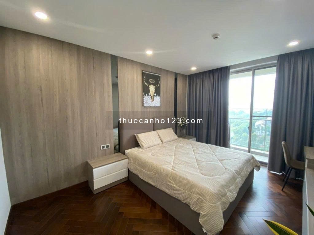 Cho thuê căn hộ 3 phòng ngủ, full nội thất lầu 9