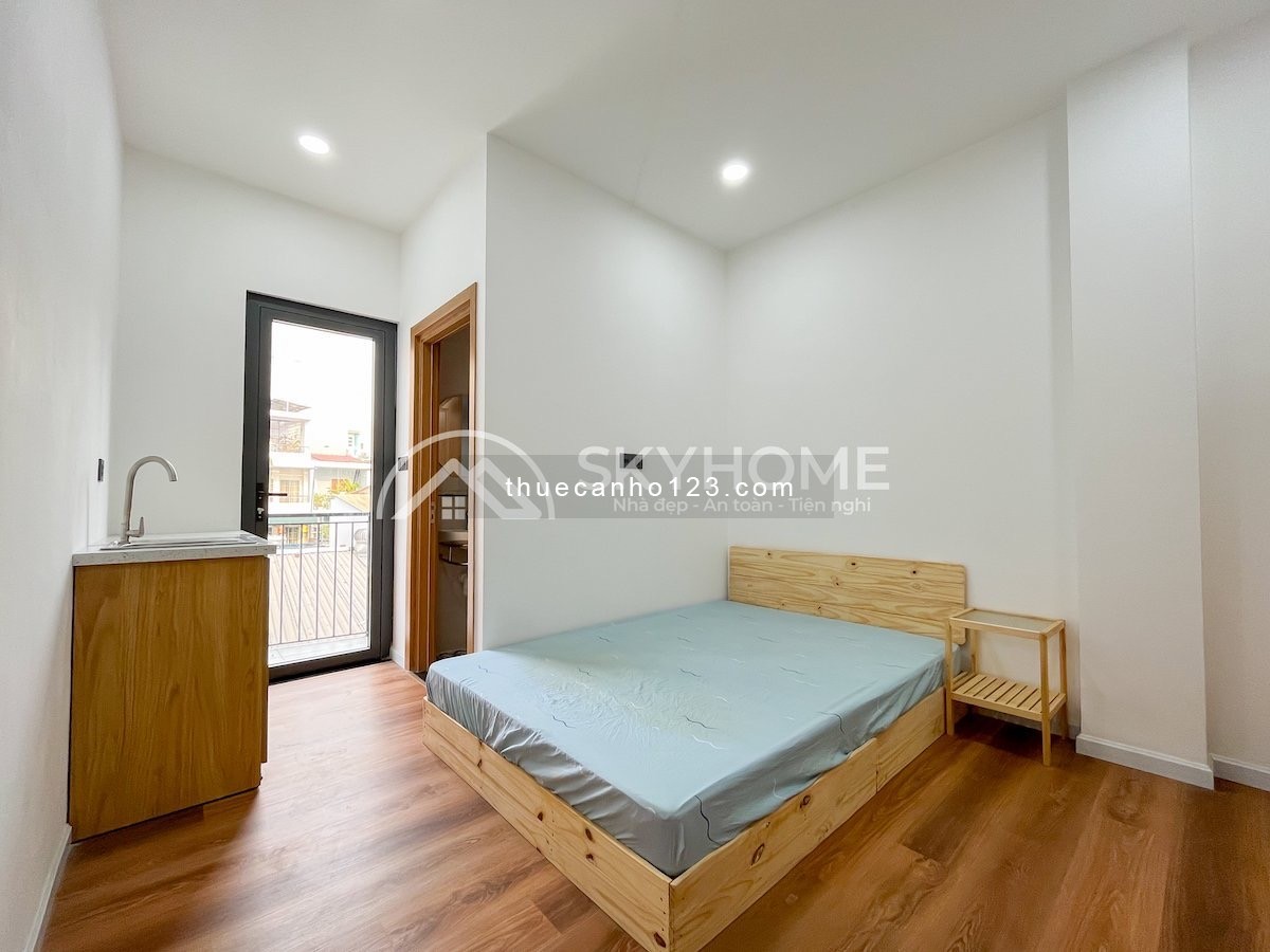 Phòng studio ban công - Gần Lotte Mart, thoáng mát, Ở được liền, Quận 7