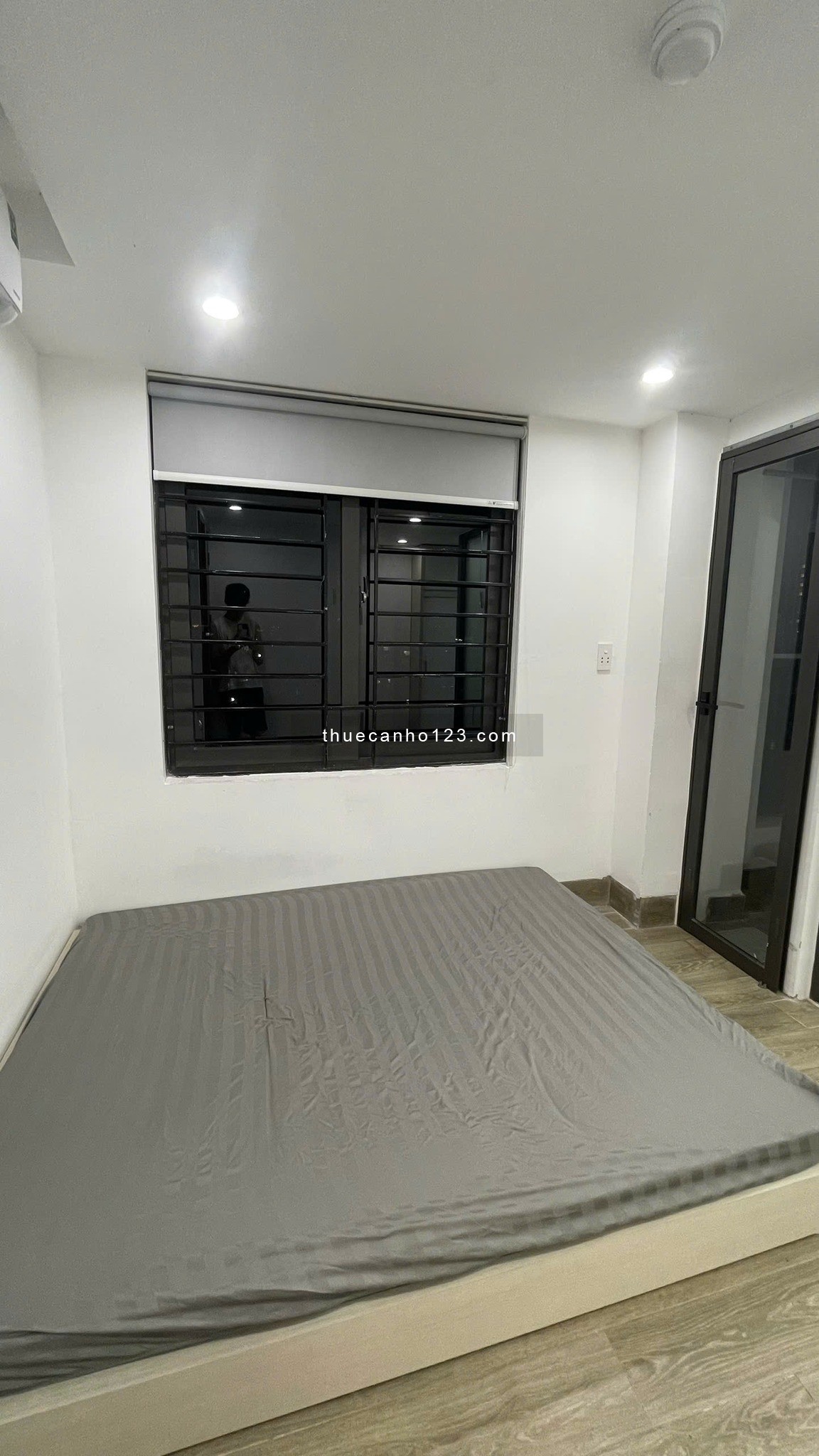 Cho thuê căn hộ 3PN, full nội thất ngay ngã 6 Hoàng Diệu giao Nguyễn Văn Linh