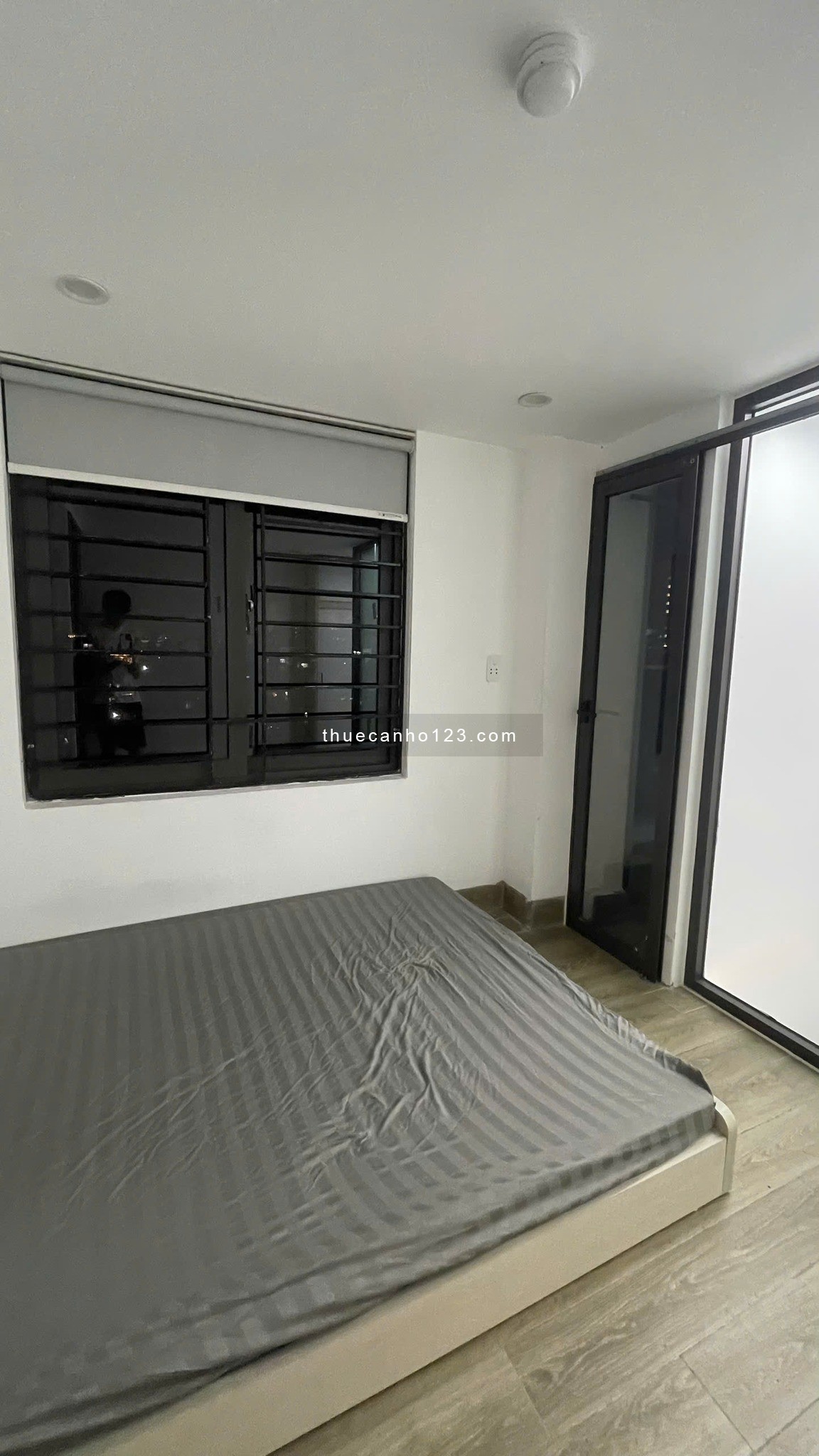 Cho thuê căn hộ 3PN, full nội thất ngay ngã 6 Hoàng Diệu giao Nguyễn Văn Linh