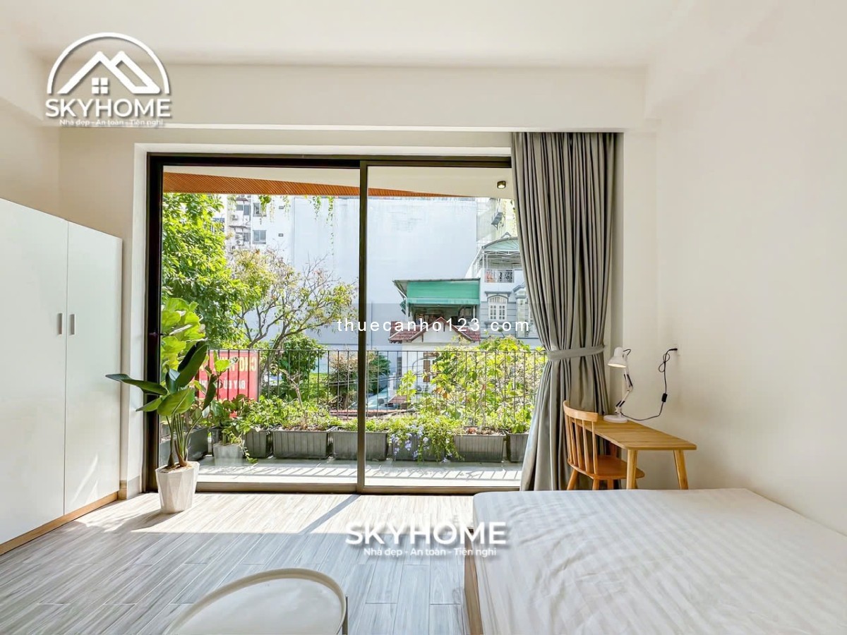 Phòng studio ban công - Gần Lotte Mart, thoáng mát, Ở được liền, Quận 7
