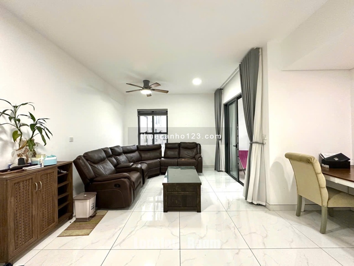 Cho thuê căn hộ 3PN - 2WC FULL NỘI THẤT 120m2 NGAY CELEDON TÂN PHÚ