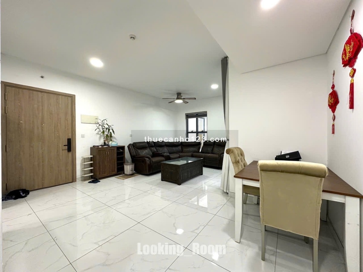 Cho thuê căn hộ 3PN - 2WC FULL NỘI THẤT 120m2 NGAY CELEDON TÂN PHÚ