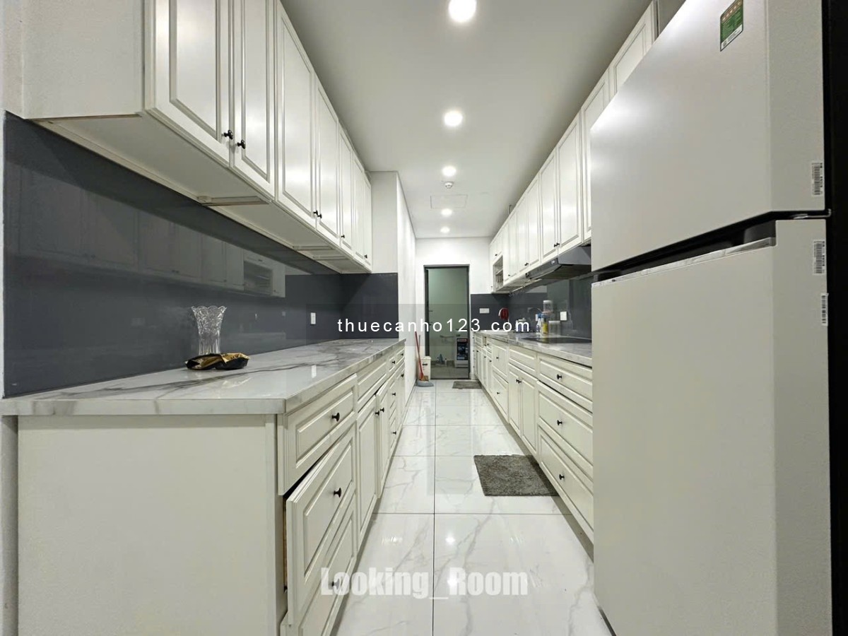 Cho thuê căn hộ 3PN - 2WC FULL NỘI THẤT 120m2 NGAY CELEDON TÂN PHÚ