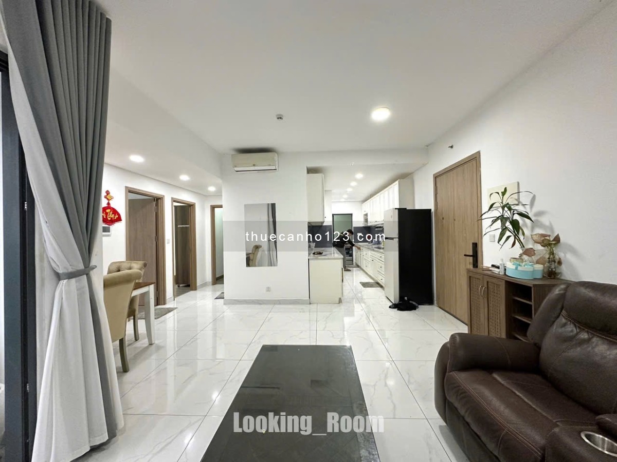 Cho thuê căn hộ 3PN - 2WC FULL NỘI THẤT 120m2 NGAY CELEDON TÂN PHÚ