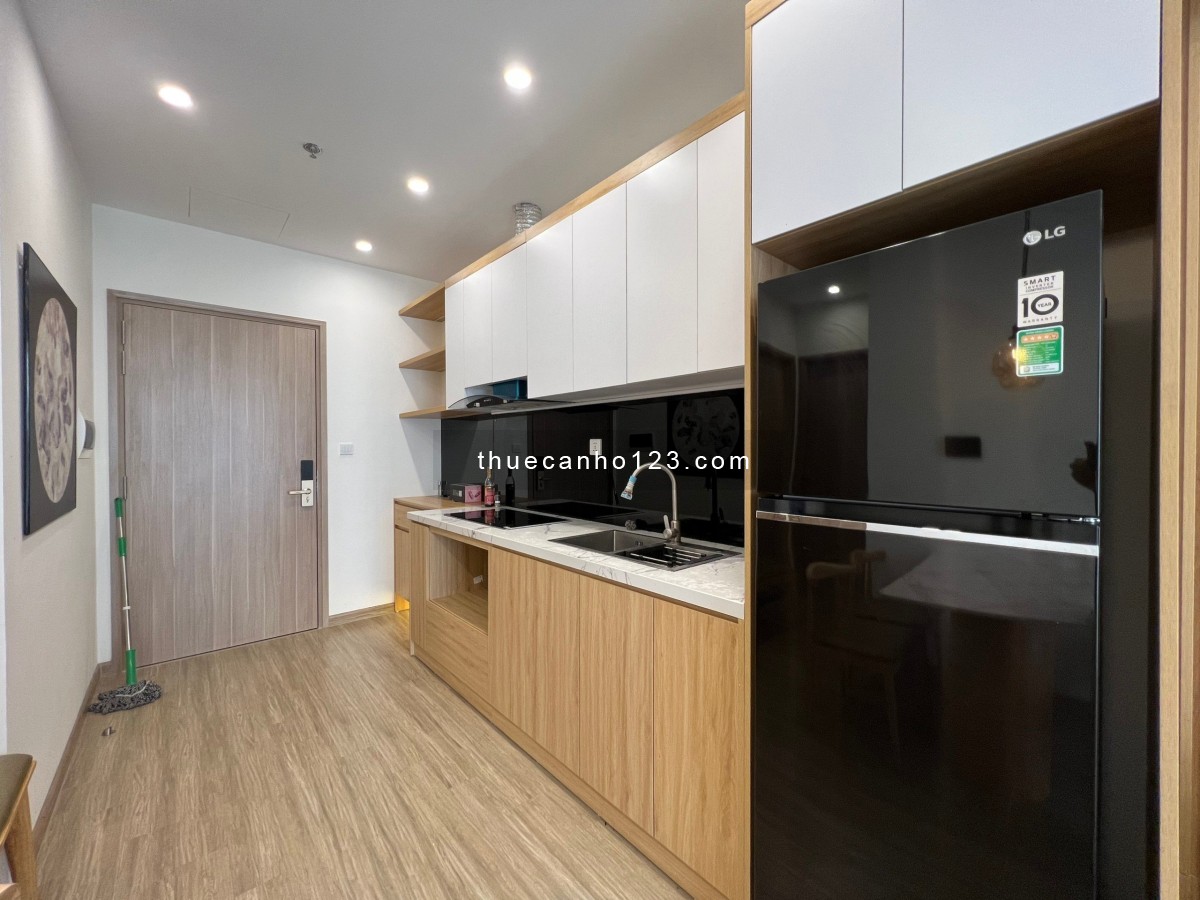 Thuê căn 2 phòng ngủ đầy đủ nội thất tại The Sakura, Vinhomes Smart City, Tây Mỗ