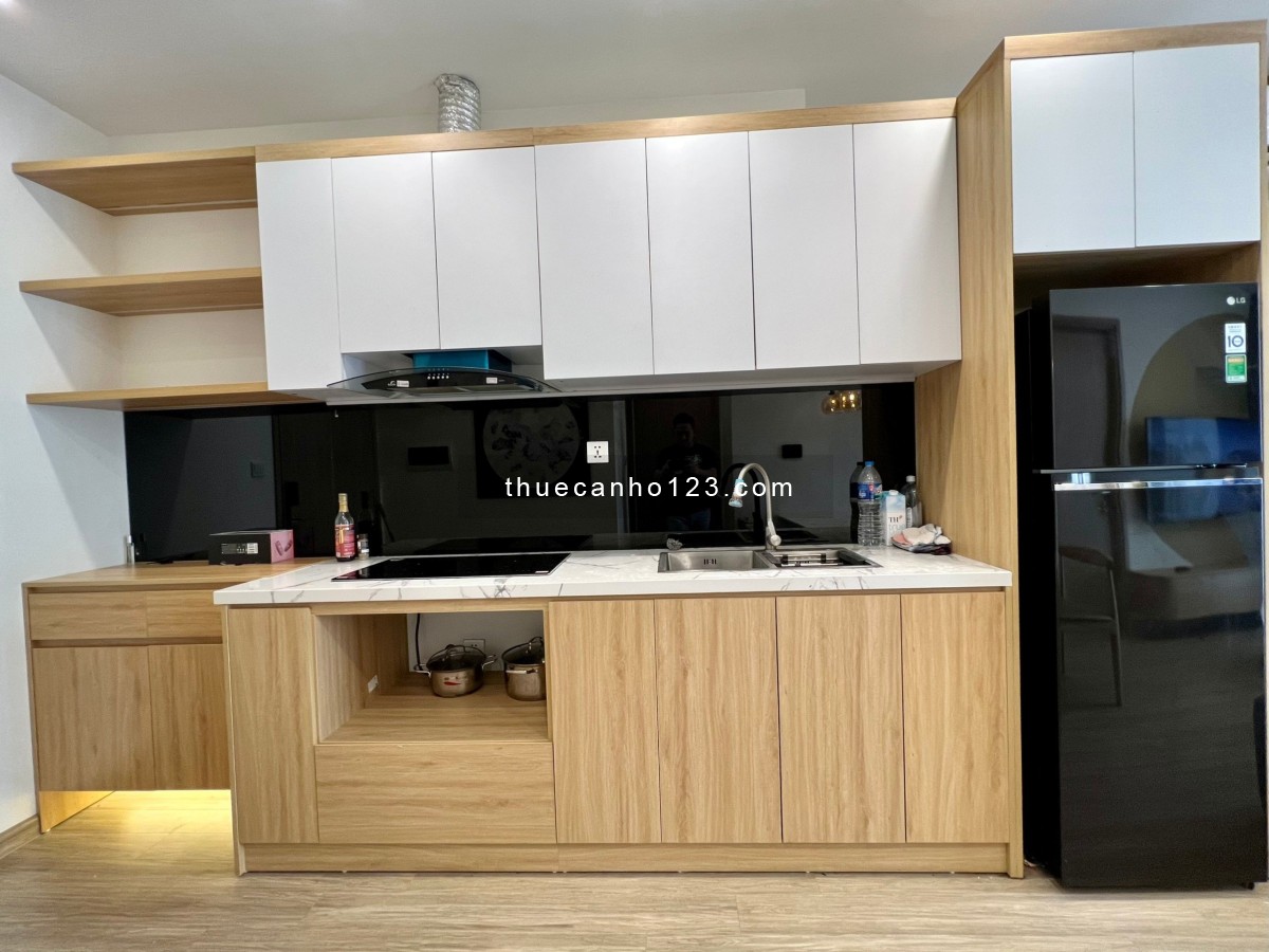 Thuê căn 2 phòng ngủ đầy đủ nội thất tại The Sakura, Vinhomes Smart City, Tây Mỗ