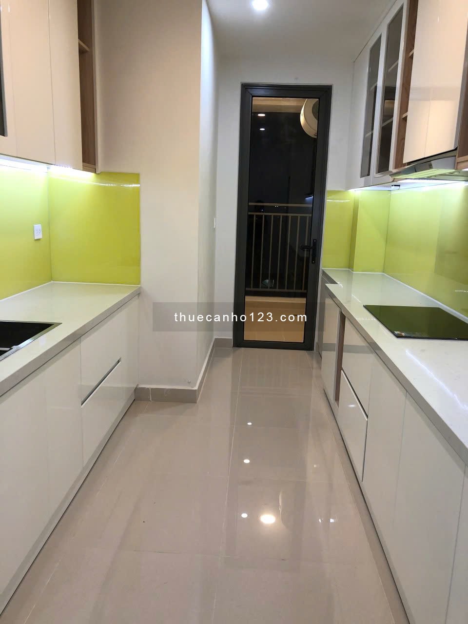 Cho thuê căn hộ 3PN-2WC-25tr/th chung cư Newton trương quốc dung có suất oto. LH 0932192028-Mai