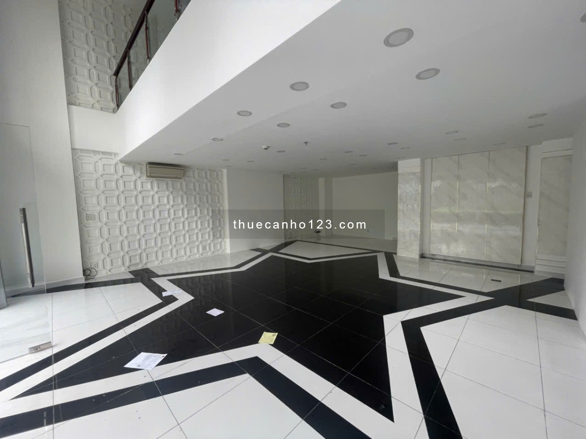 Cho thuê shophouse Sky Center 130m2 Phổ Quang 26Tr Tiên nghi y hình Tel 0846616468 Quang Tèo 24/7