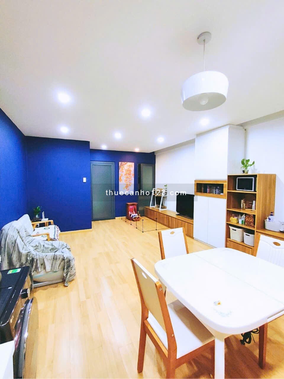 Cho thuê căn hộ 2PN 2WC, Dt 85m2, Có nội thất/không nội thất, Gần Thảo Cầm Viên, Chợ Thị Nghè