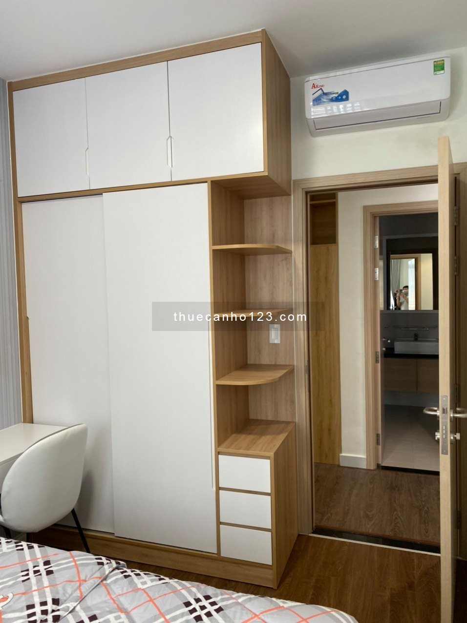 Căn hộ 3PN đẹp nhất Jamila Khang Điền, tầng 6 view hồ bơi, full nội thất décor