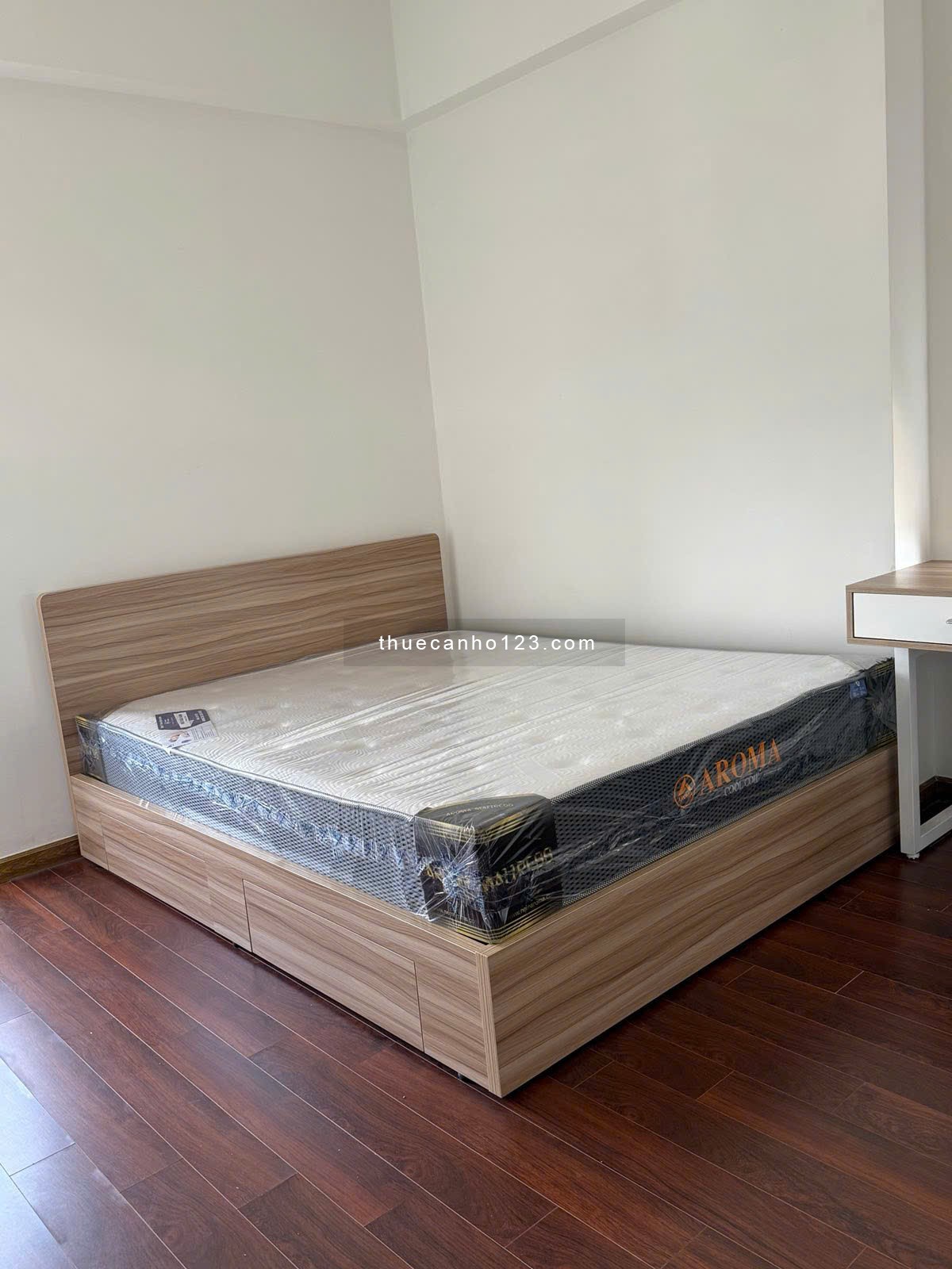 Thuê gấp Centana Thủ Thiêm Quận 2 (1pn, full, giá 11tr) (2pn full giá 12tr) (3pn, full giá 14,5tr)