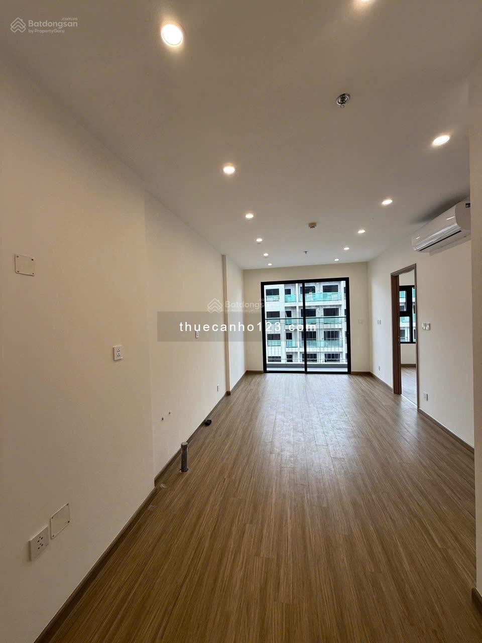Chính chủ cần cho thuê căn hộ 2N 2VS 55m2 toà SA1 Vinhomes Smart City