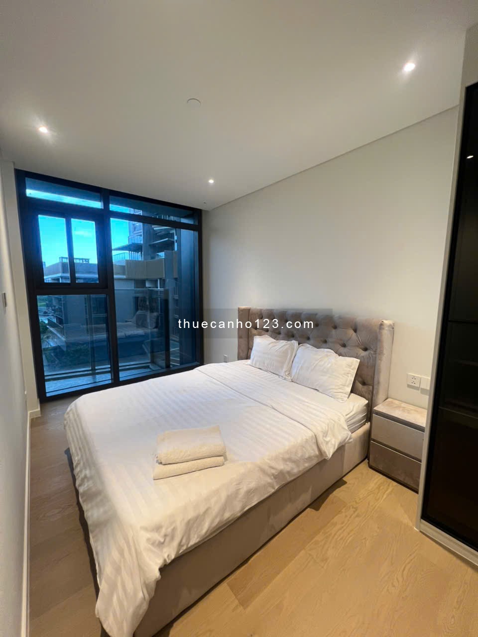 Căn hộ 2PN rộng 81m² The Opera cho thuê – View đẹp, nội thất cao cấp, giá tốt nhất thị trường