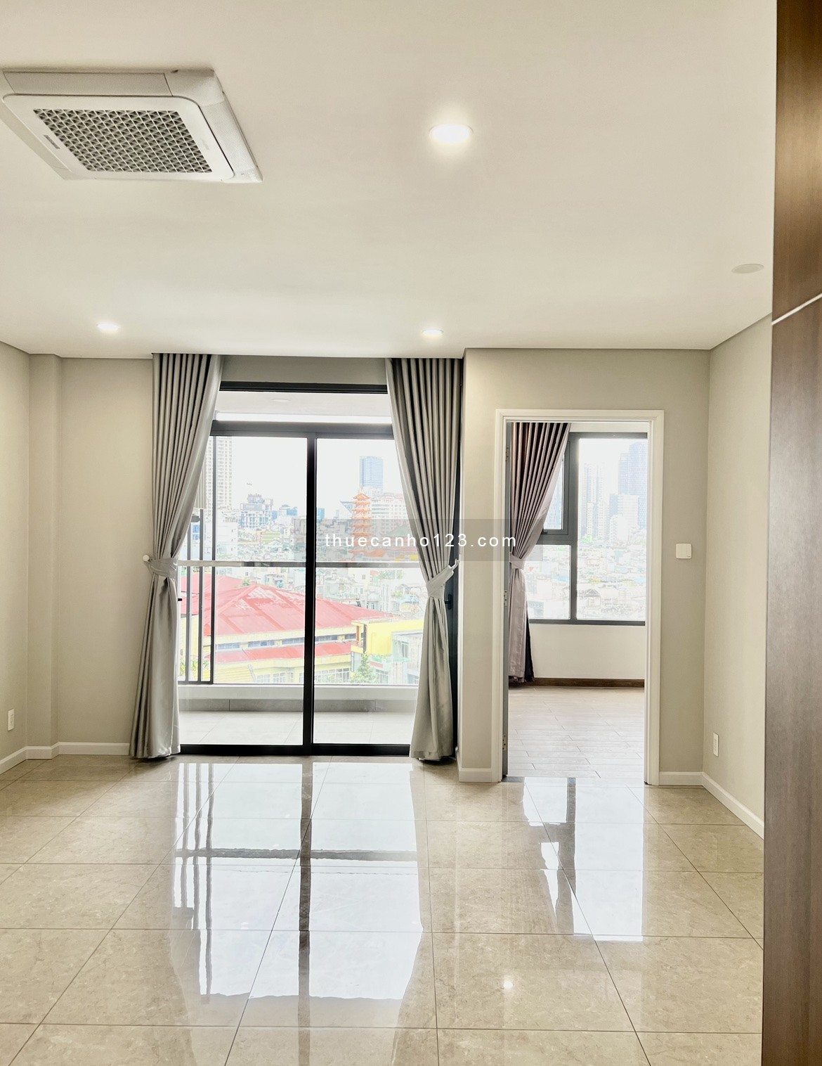 Chung cư Vĩnh Hội, 98 Vĩnh Hội, Phường 4, Quận 4, 70m2, 16tr