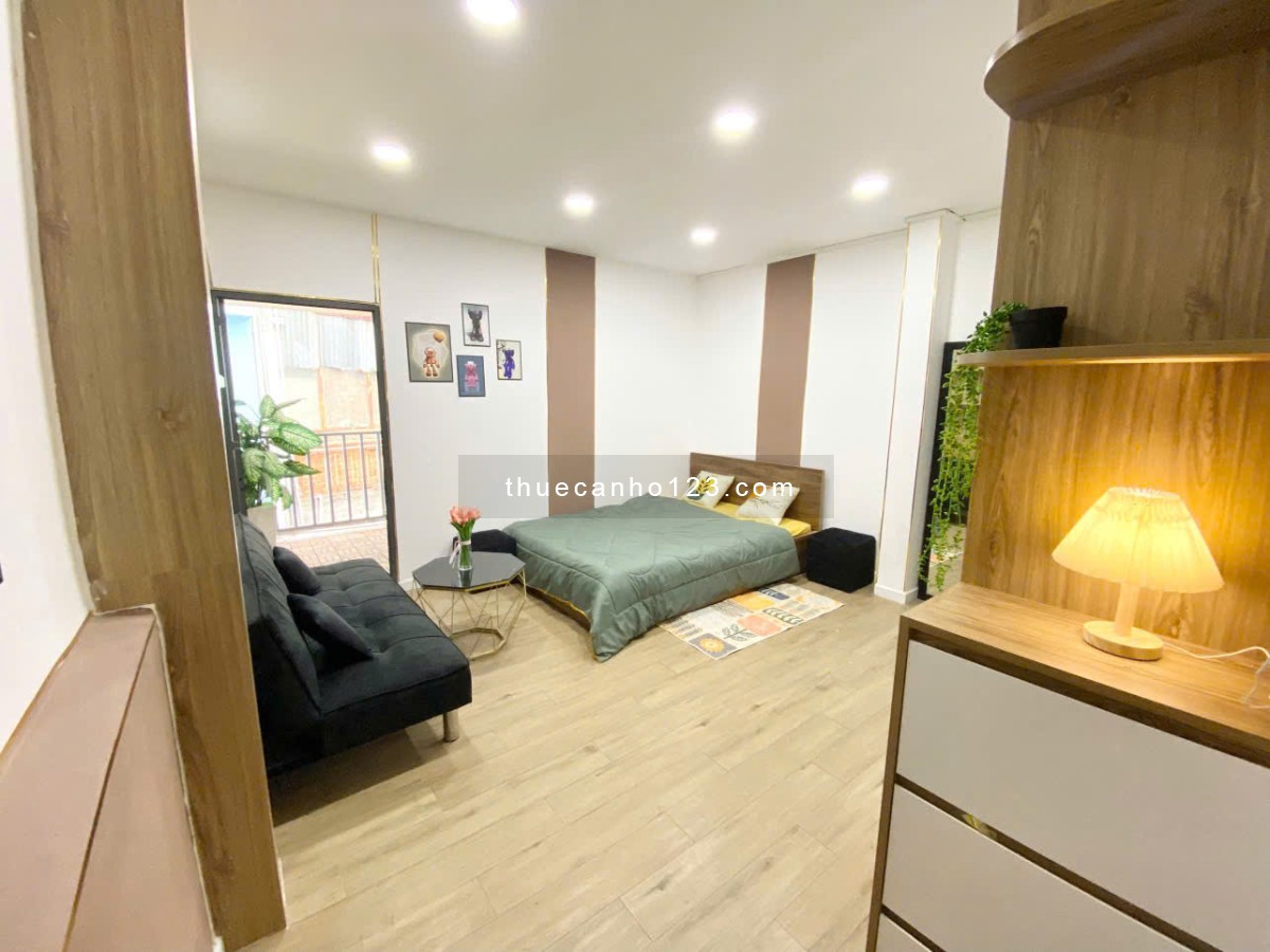 Studio cao cấp full nội thất - Ban công riêng, tách bếp - Sát Nguyễn Văn Trỗi, Phú Nhuận
