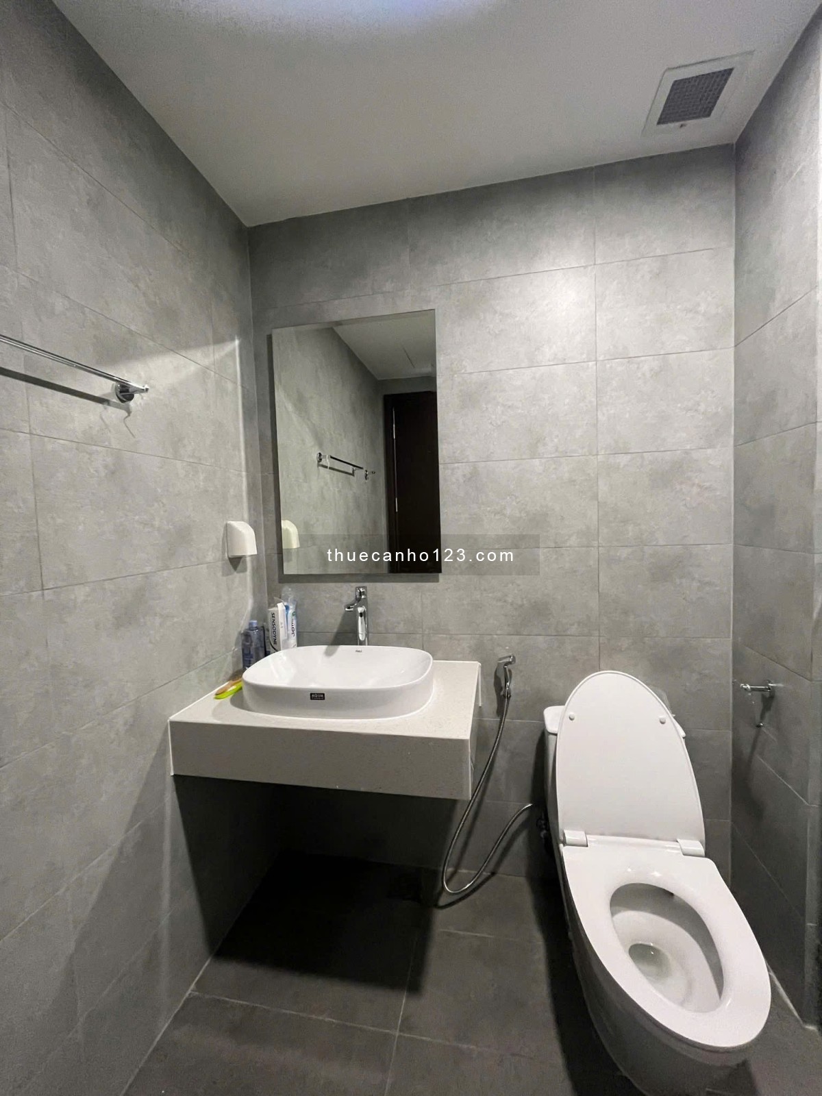 Officetel, Sky Center, Phổ Quang, P2, Tân Bình: 50m2, 1p ngủ, full NT, 12tr