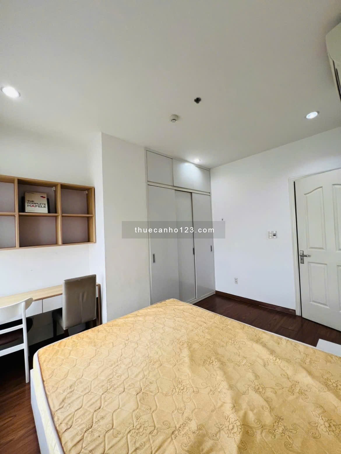 Chung cư Hà Đồ, Nguyễn Văn Công, GV: 2p ngủ, wc, nhà mới, 12tr5/tháng.