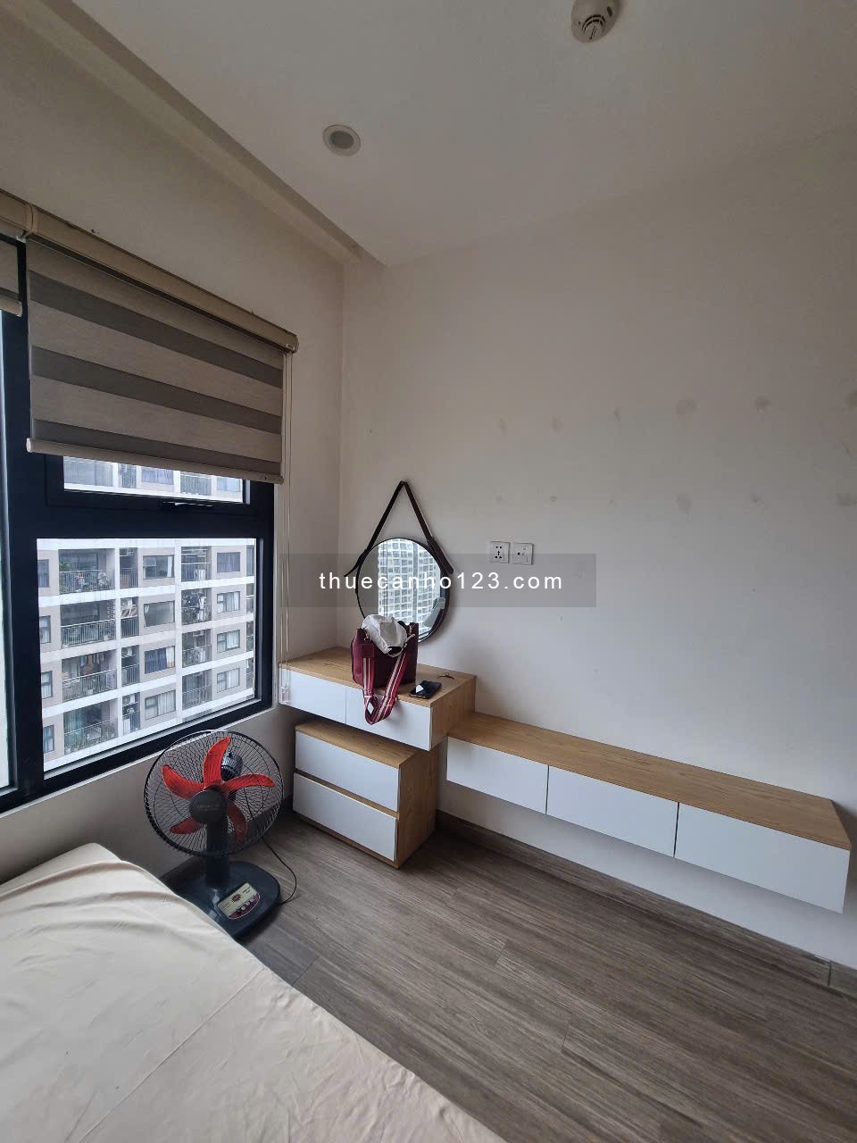 Cần cho thuê nhanh căn 2n góc chỉ 8tr5/tháng tại Vinhome ocean park