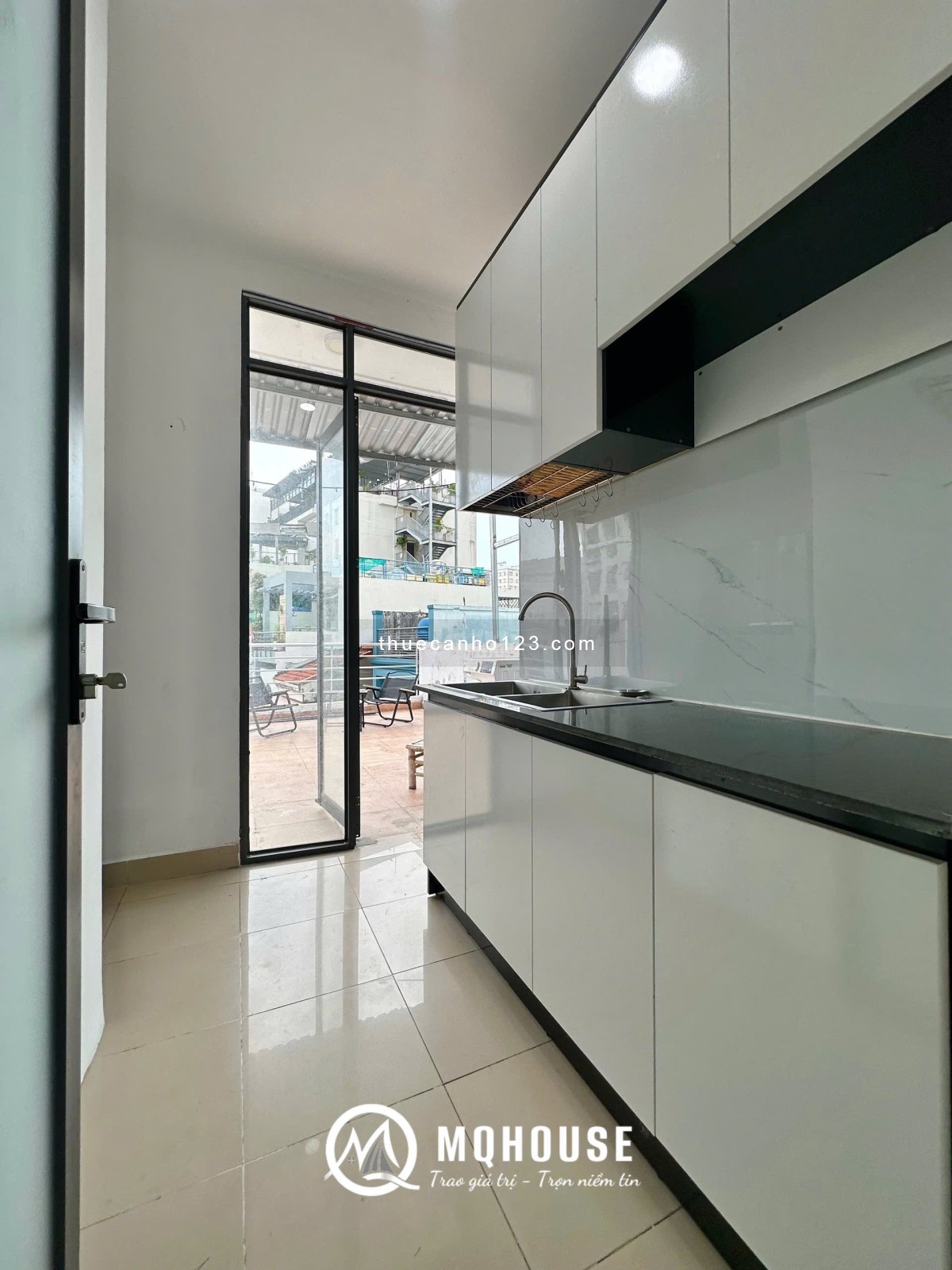 Căn Hộ 1PN Ban Công Rộng 50m² – Gần Cầu Lê Văn Sỹ, Kỳ Đồng – Quận 3