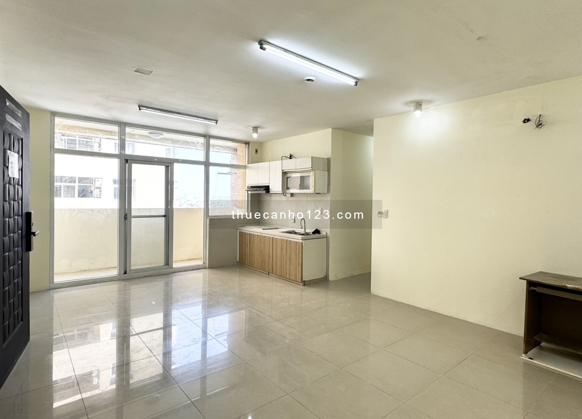 Cho thuê căn góc 81m2 Hoàng Kim Thế Gia 7.5tr/tháng ban công thoáng mát, an ninh