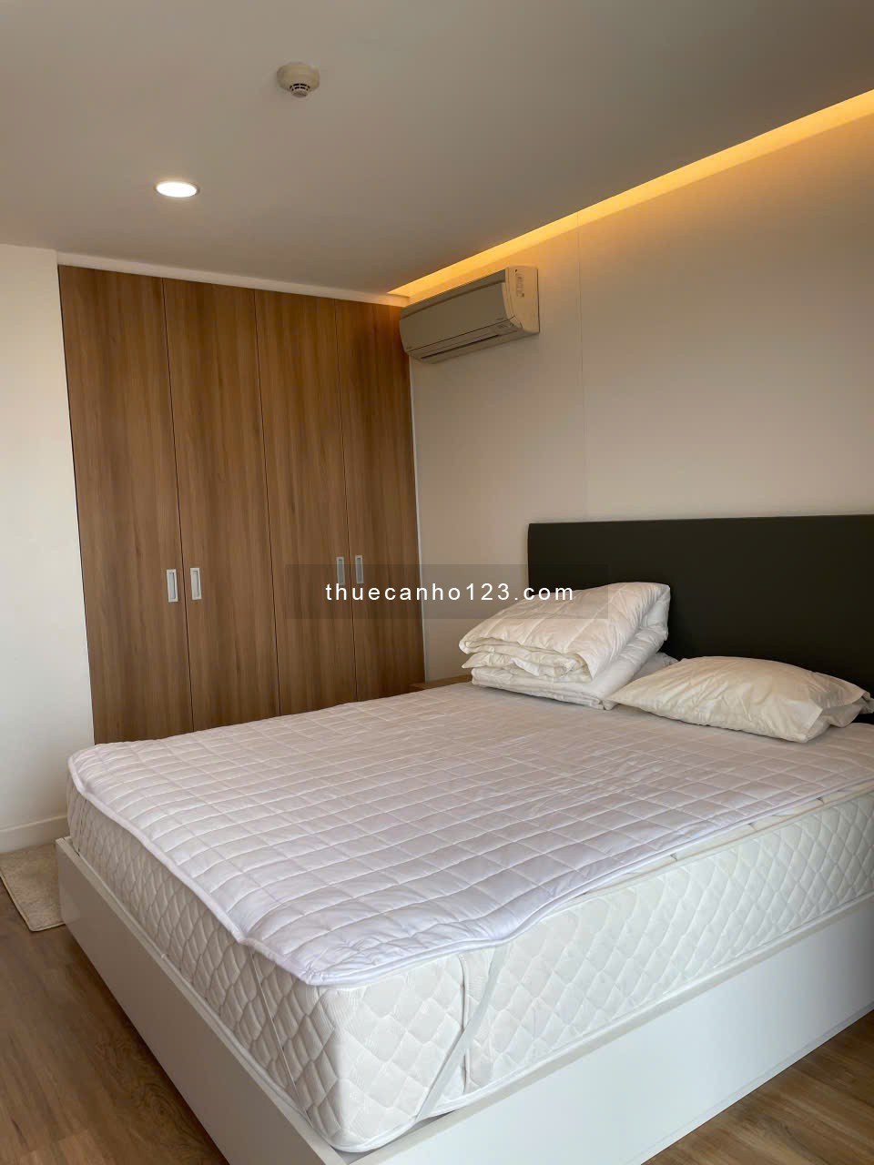 Cho thuê căn hộ Carillon 5, DT 71m2, 2PN, Full NT, giá 11tr/tháng