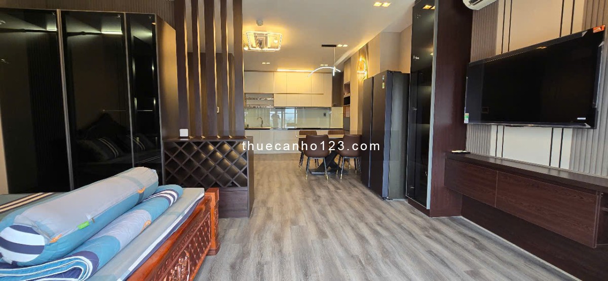 Cho thuê căn hộ Sky Center OT 42m2 nội thất cơ bản giá 9,5 triệu, full nội thất 12 triệu, LH em Phi