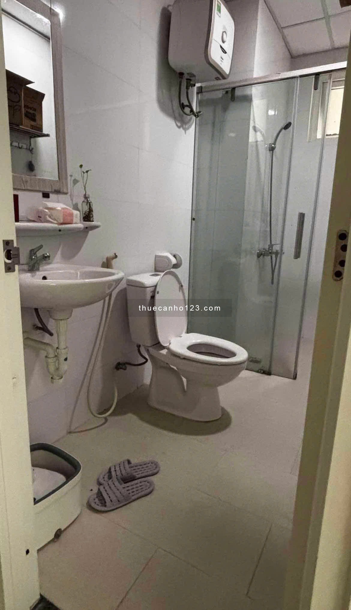 Chung cư Melody, 869 Âu cơ, Tân Phú: 78m2, 2p ngủ, 2wc, NT, 12tr/th.