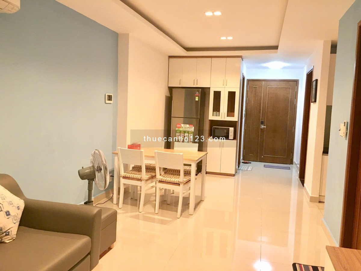Cho thuê Căn hộ 2pn, 2wc 74m2 Sky Center full NT cao cấp giá 15 triệu, anh chị liên hệ em Phi