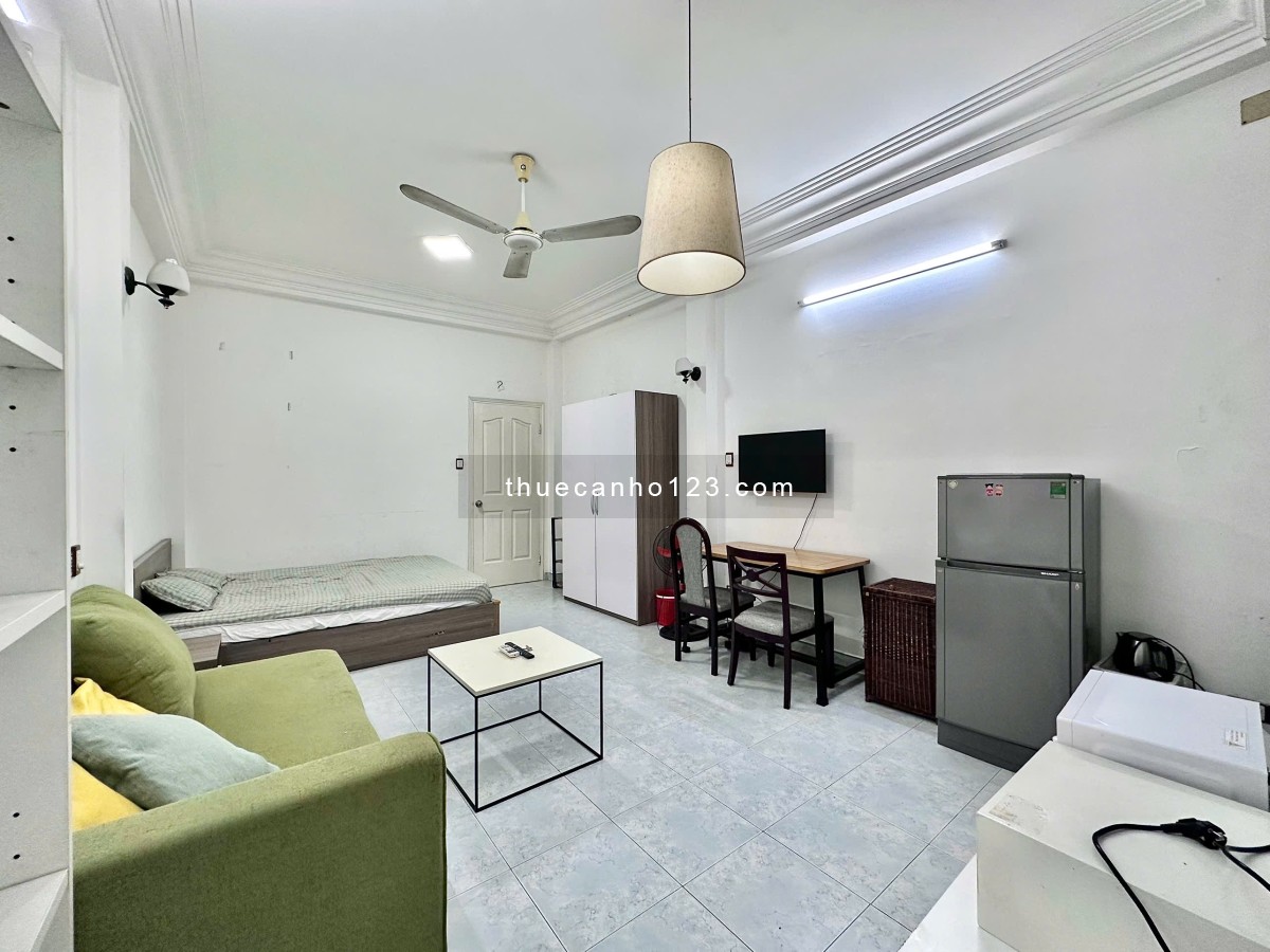 Căn hộ Cửa sổ thoáng, Sân vận động Hoa Lư, Nguyễn Thị Minh Khai, Hồ Con Rùa, Q1