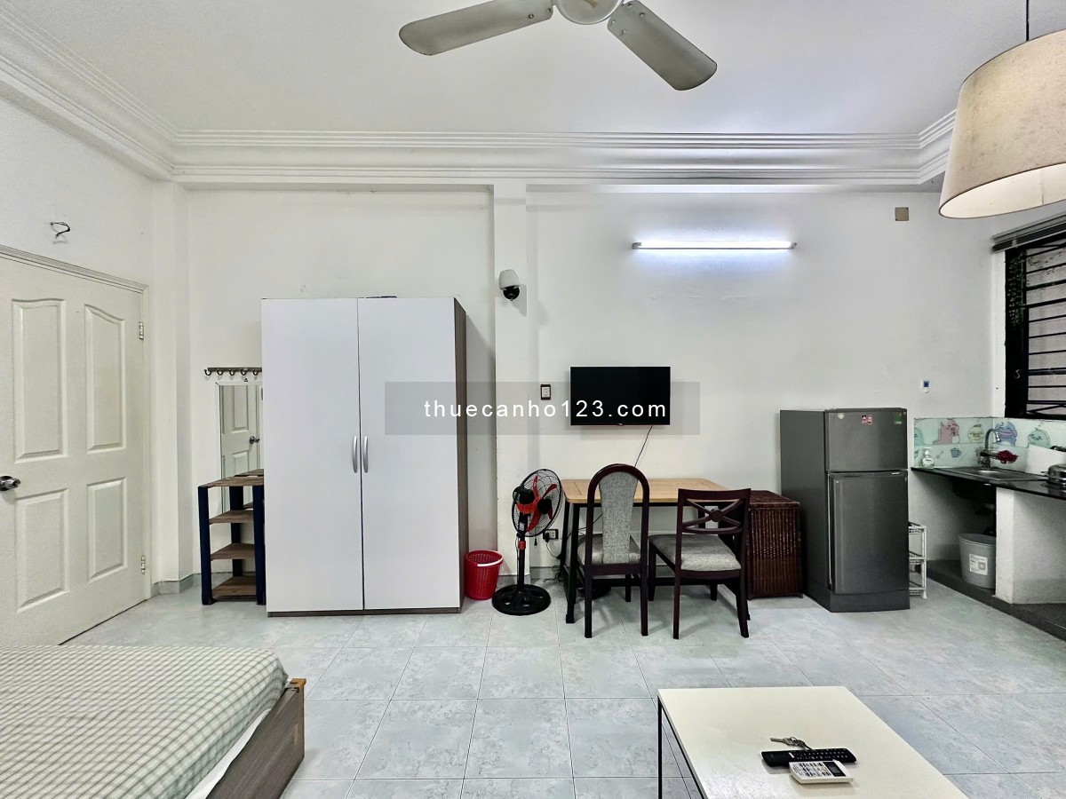 Căn hộ Cửa sổ thoáng, Sân vận động Hoa Lư, Nguyễn Thị Minh Khai, Hồ Con Rùa, Q1