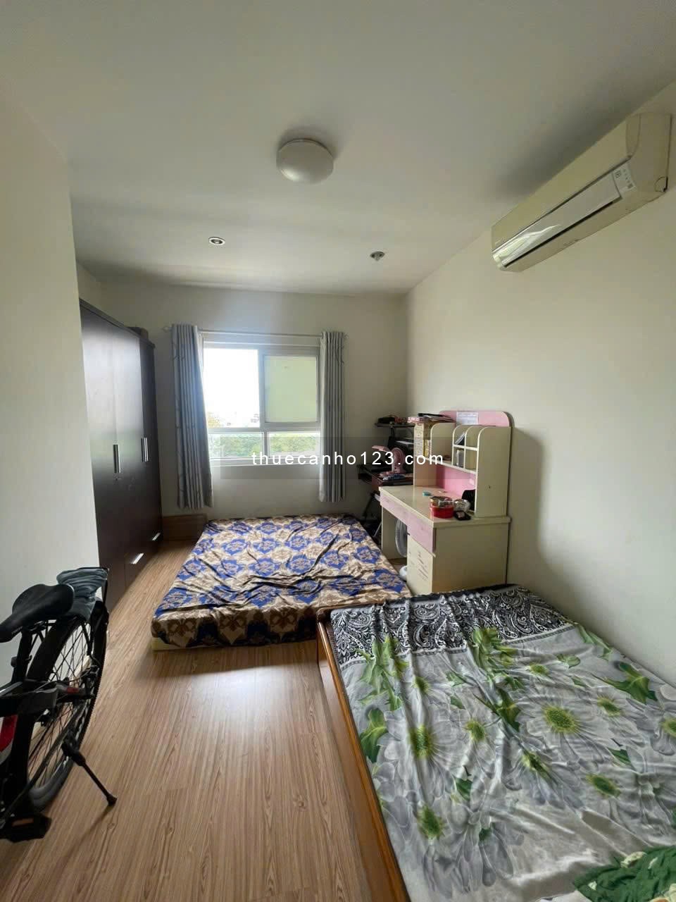Chung cư Hoa Sen, Lạc Long Quân,Q11: 77m2, 2p ngủ, full NT,10tr