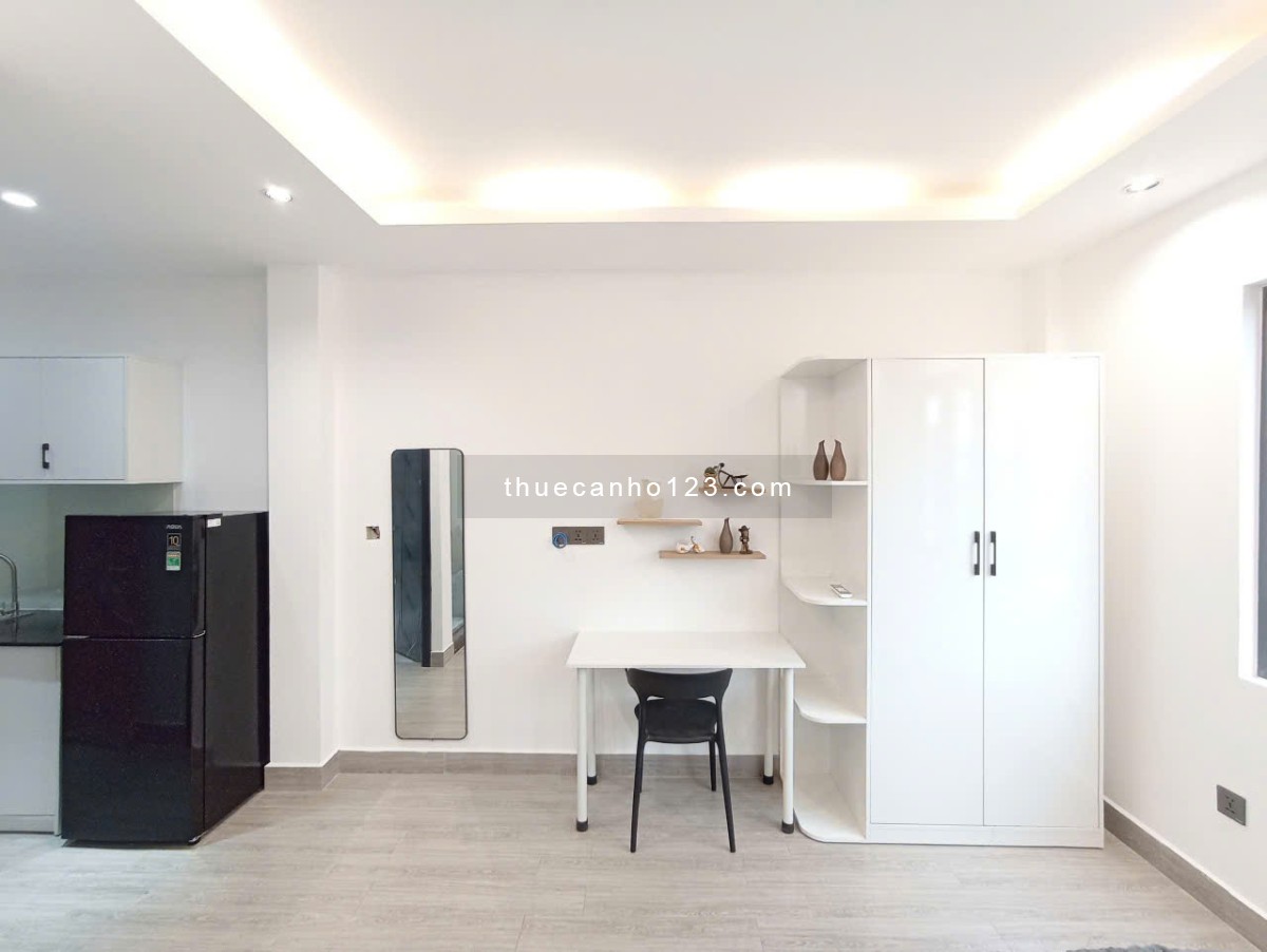 Căn hộ cửa sổ lớn thoáng, 35m² ngay Công viên 23/9 - Cống Quỳnh, Quận 1