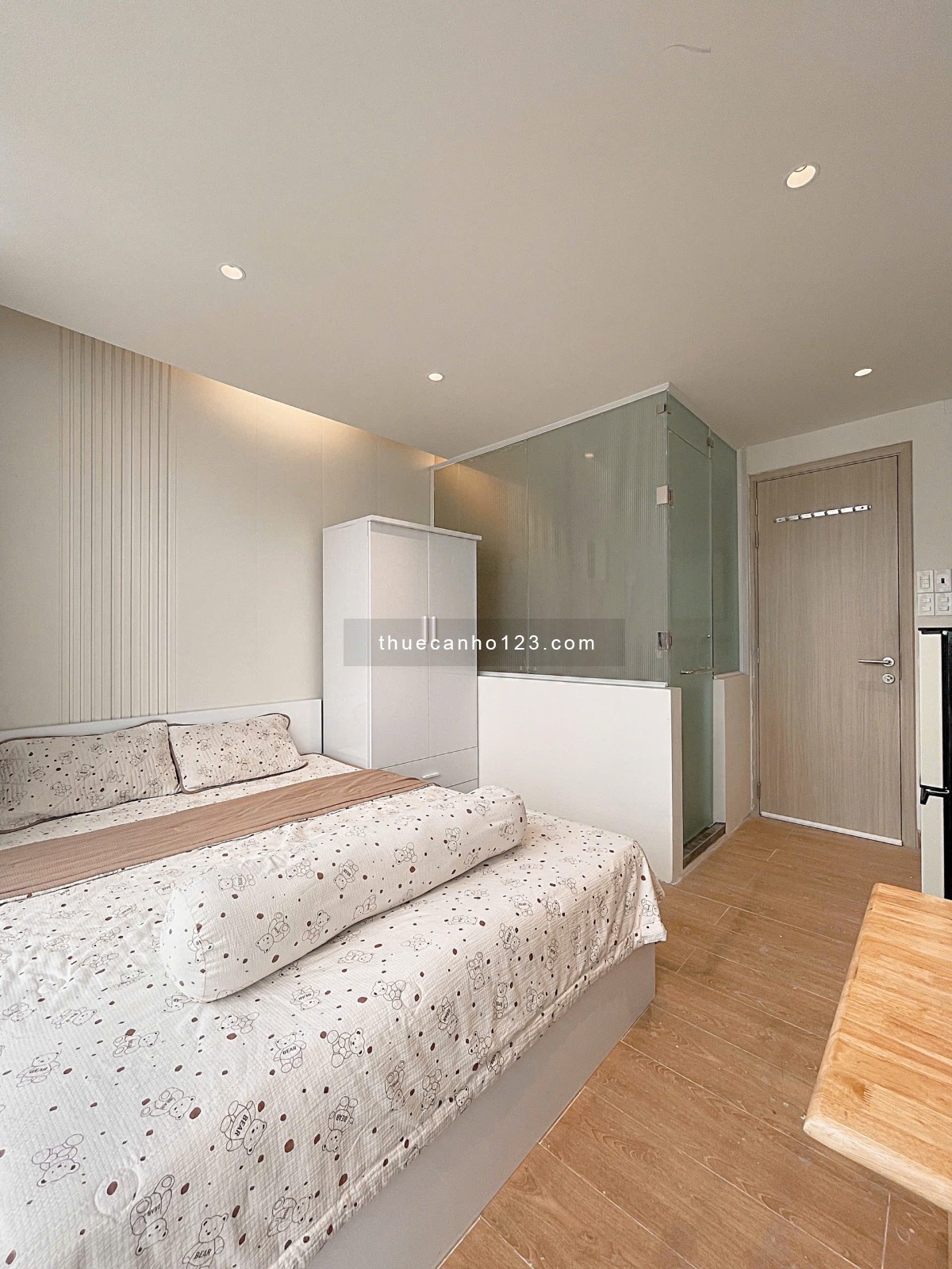 Căn Hộ Ban Công Rộng Thoáng - chỉ 6Tr3 - Khu Trung Tâm - view Thành Phố - Chỉ 1 phòng