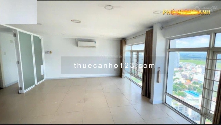 Cho thuê chung cư Phú Hoàng Anh 200m2 4PN, nội thất cơ bản