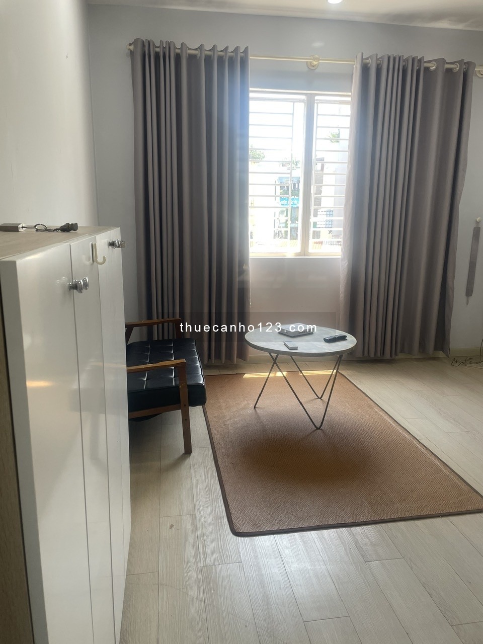 Cho thuê căn hộ 50m2, chung cư Phan Xich Long, phường 7, Quận phú nhuận.