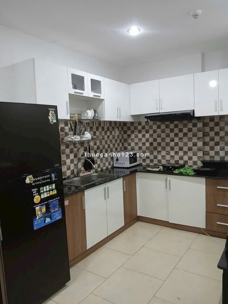 Chung cư Âu Cơ Tower, Âu Cơ, TP: 85m2, 2p ngủ rộng, ban công, 10tr5/th.