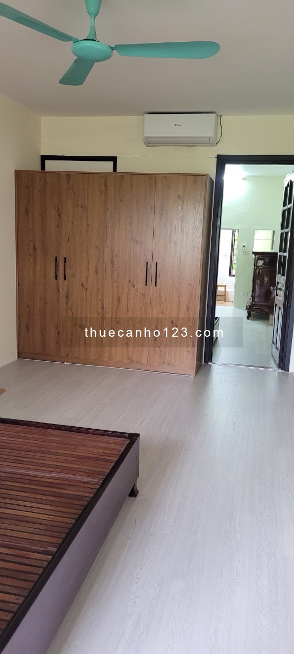 Cho thuê căn hộ 45m2, tầng 4, mặt phố Ngụy Như Kon Tum