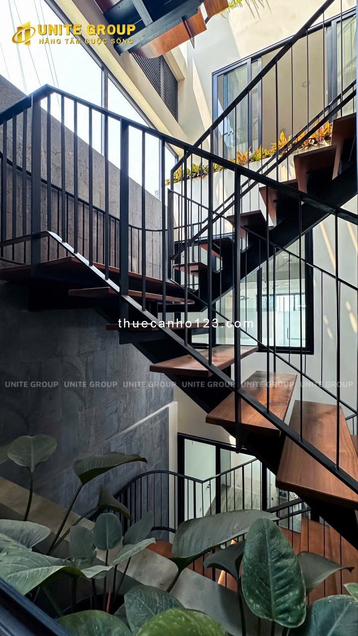 Cho thuê căn hộ 1PN cửa sổ lớn gần trường Cao Đẳng Lý Tự Trọng