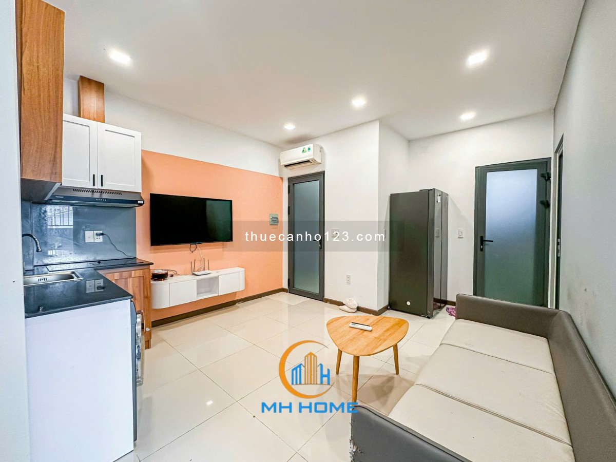 Chdv 2 phòng ngủ ngay Cư Xá Ngân Hàng, nội thất cao cấp, máy giặt riêng, ban công