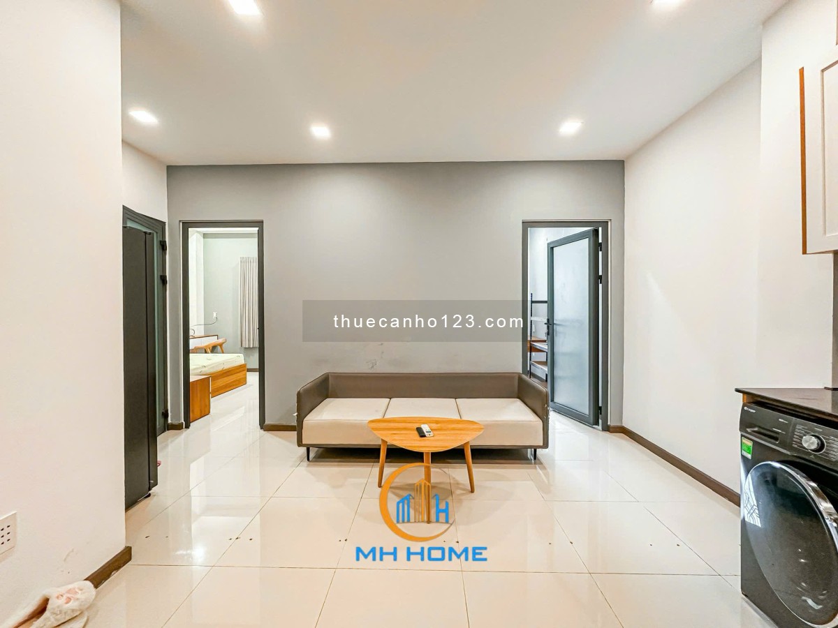 Chdv 2 phòng ngủ ngay Cư Xá Ngân Hàng, nội thất cao cấp, máy giặt riêng, ban công